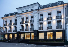MODERNO Hotel